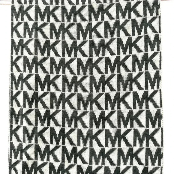 Michael Kors Gray Signature Soft Wool Scarf - Picture 4 of 6